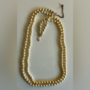 EXQUISITE old vintage JAPAN double strand hand knotted glass pearl necklace